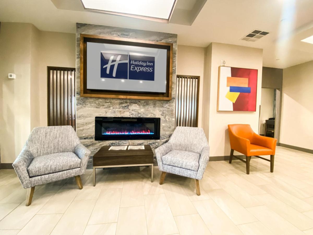 Holiday Inn Express & Suites Frazier Park By Ihg Lebec Екстер'єр фото