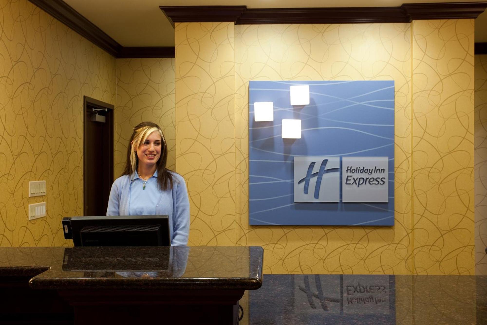 Holiday Inn Express & Suites Frazier Park By Ihg Lebec Екстер'єр фото